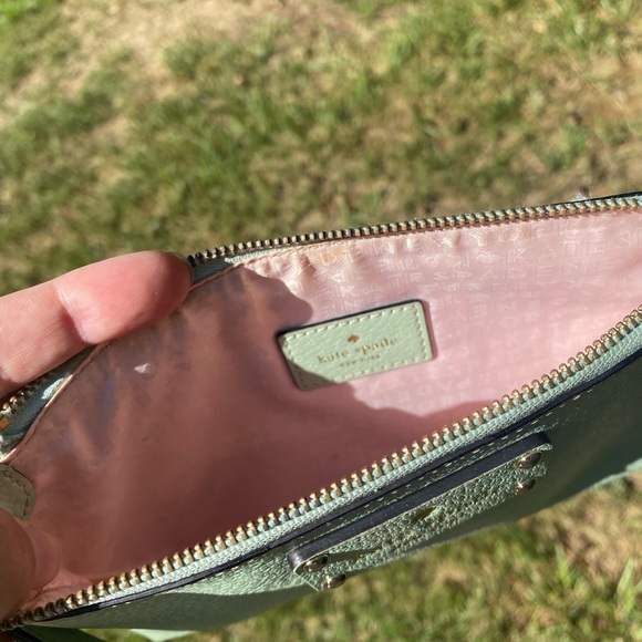 Kate Spade Wristlet - Picture 6 of 9